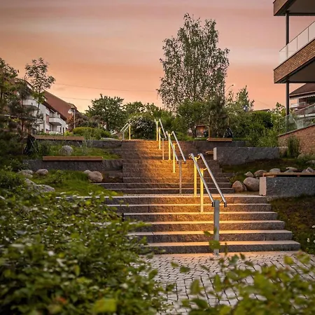 Privat Rom Med Stor Balkong Eget Bad Og Parkering